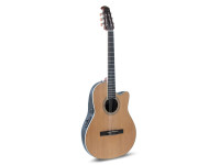 Ovation Celebrity Traditional CS24C Mid Cutaway Nylon Natural Ovation Celebrity Traditional CS24C Mid Cutaway Nylon Natural